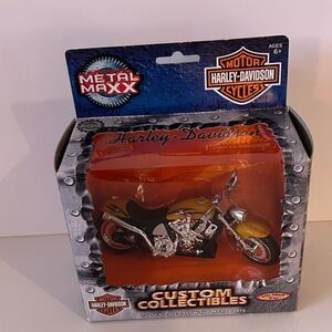 2001 HARLEY DAVIDSON SOFTAIL DEUCE MOTORCYCLE METAL MAXX SPIN MASTER FXSTD 1/17